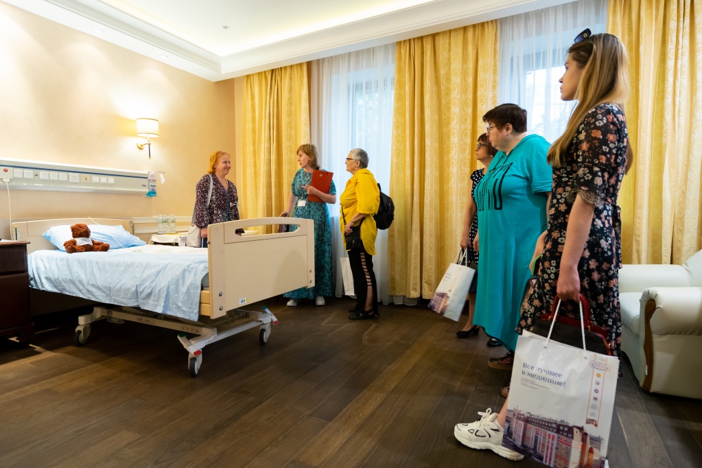 Фото к пресс-релизу_Детский стационар 25 лет_СМИ2.jpg